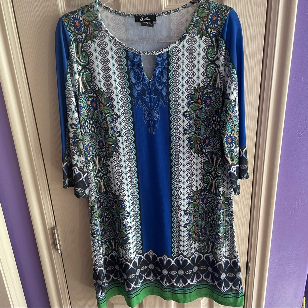 Beautiful Dress with Front Element